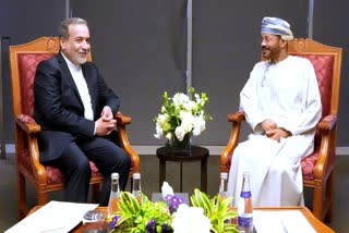 US-Iran hold talks in Muscat