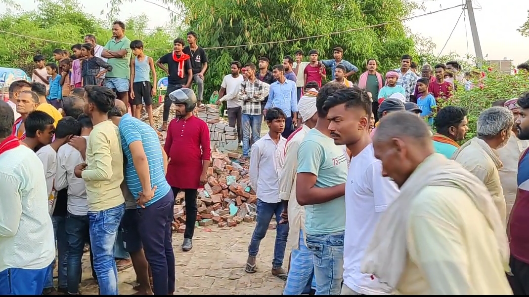 बर्फ फैक्ट्री में जोरदार धमाका