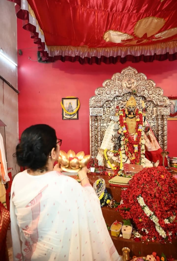 small idol of Barama