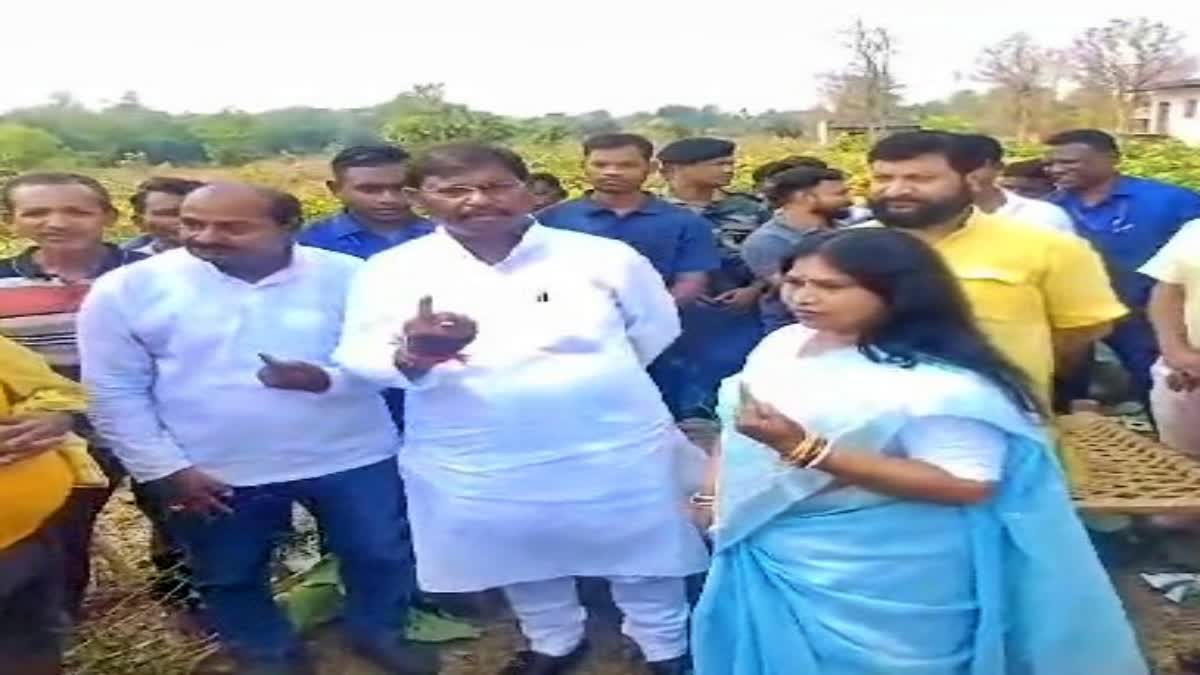 Arjun Munda casts his vote