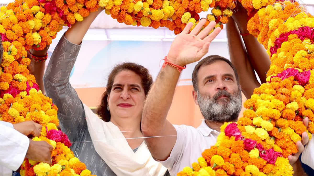 Rae Bareli: Congress Leaders Rahul Gandhi And Priyanka Gandhi Vadra During A Public Meeting For The Lok Sabha Elections