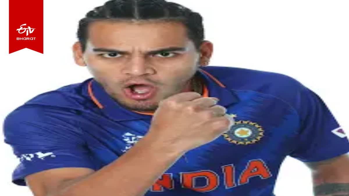 CRICKETER RAHUL CHAHAR  INTERNATIONAL CRICKETER  BUILDER ACCUSED OF FRAUD IN AGRA  രാഹുൽ ചാഹര്‍ പിതാവിനെ തട്ടിപ്പ്