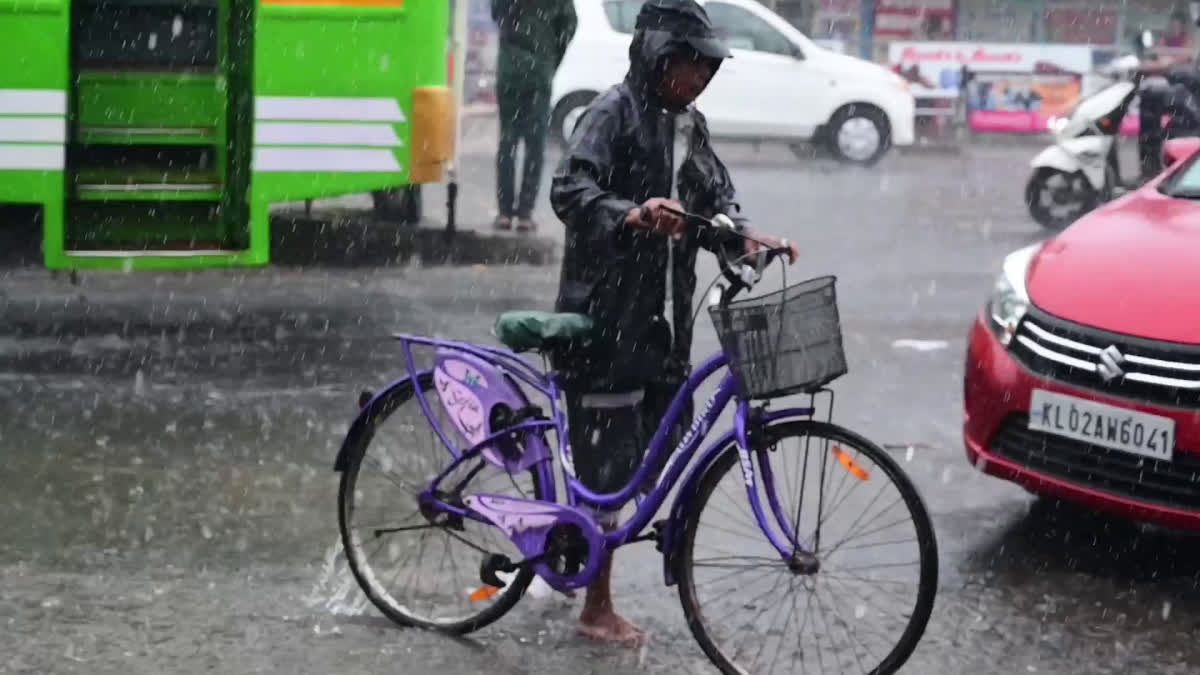 RELIEF TO KOLLAM DISTRICT  SCORCHING IN EXTREME HEAT  SUMMER RAINS  കൊല്ലത്ത്‌ വേനൽ മഴ