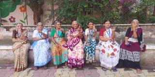 Pune Lok Sabha Constituency 120 grandmothers in Nivara old age home exercised their right to vote
