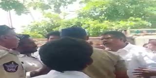 Avanthi Srinivasarao Argument With Police