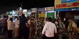 Police Lathi Charge on YCP leaders