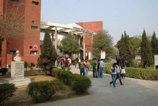 शहीद भगत सिंह कालेज ने 67 फीसदी से कम उपस्थिति पर विद्यार्थियों को परीक्षा देने से रोका गया