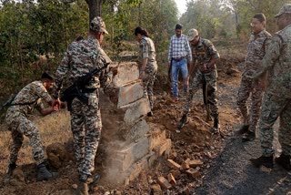 Three Naxalites killed in Gadchiroli