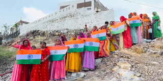 Tricolor rally in Barmer