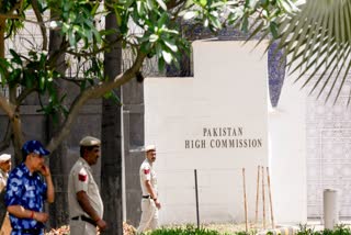 India declares Pakistani officials as persona non grata Posted at Pakistan High Commission New Delhi