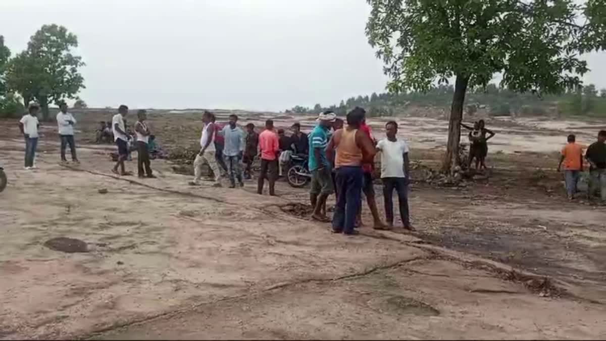 woman body was found in Palkot Gumla