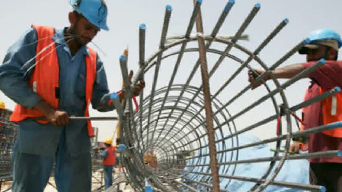 Over 87 Lakh Indian Workers Live In Gulf, 29,000 Died In Last Decade