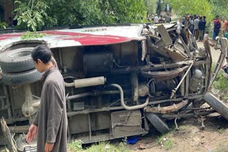 بارہمولہ کے رفیع آباد میں سڑک حادثہ، دو افراد ہلاک