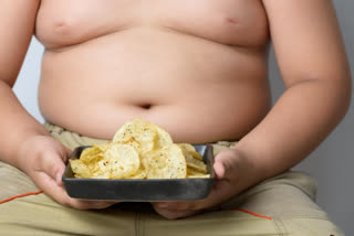 Research by American scientists show how (IQ) might decrease in children due to obesity. As per the US Centers for Disease Control and Prevention (CDC), metabolism, diet, physical activity patterns, and poor sleep could lead to child obesity.