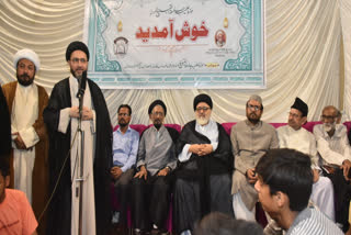 لکهنو میں پاکستان کے مولانا شہنشاہ نقوی کی آمد پرعلمی نشست منعقد