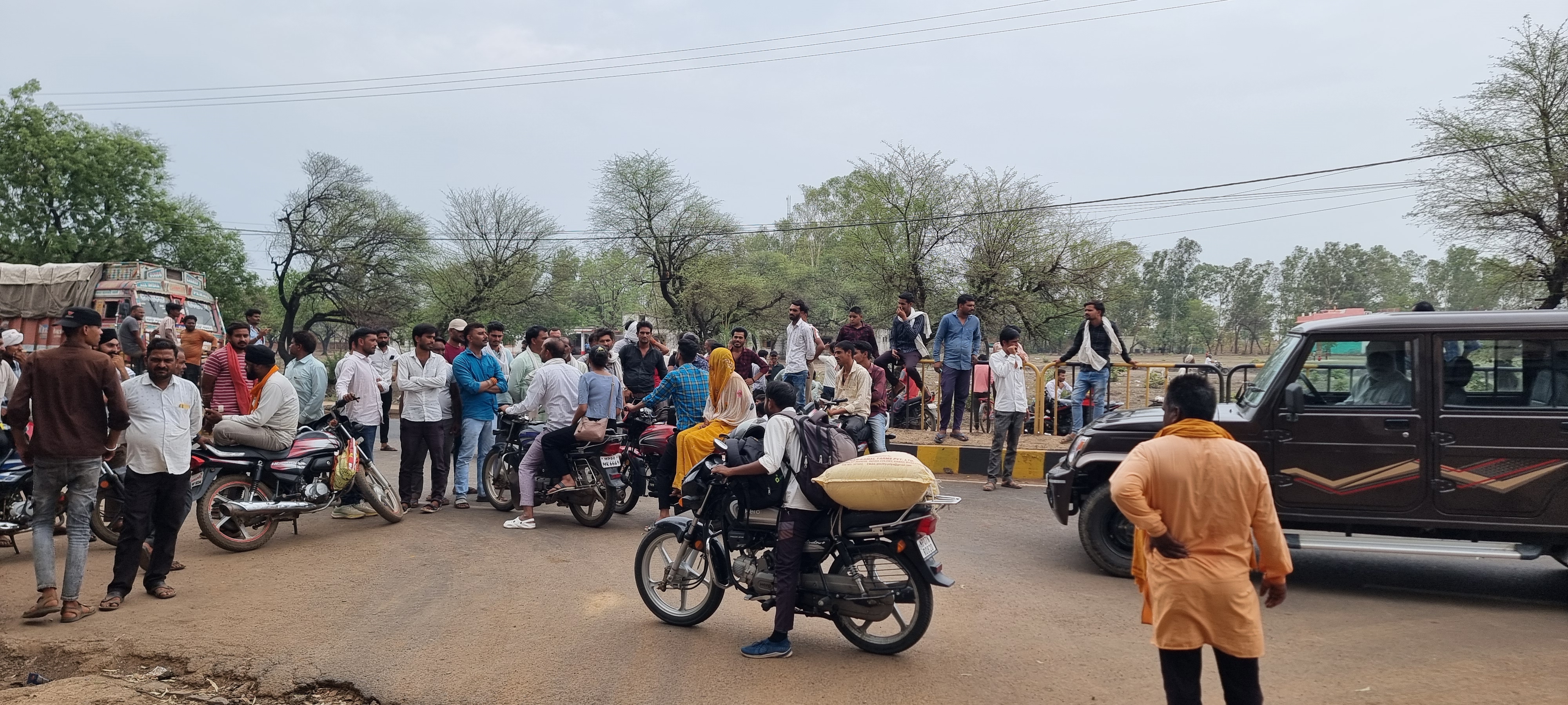 Ashoknagar Farmers angry on NPK