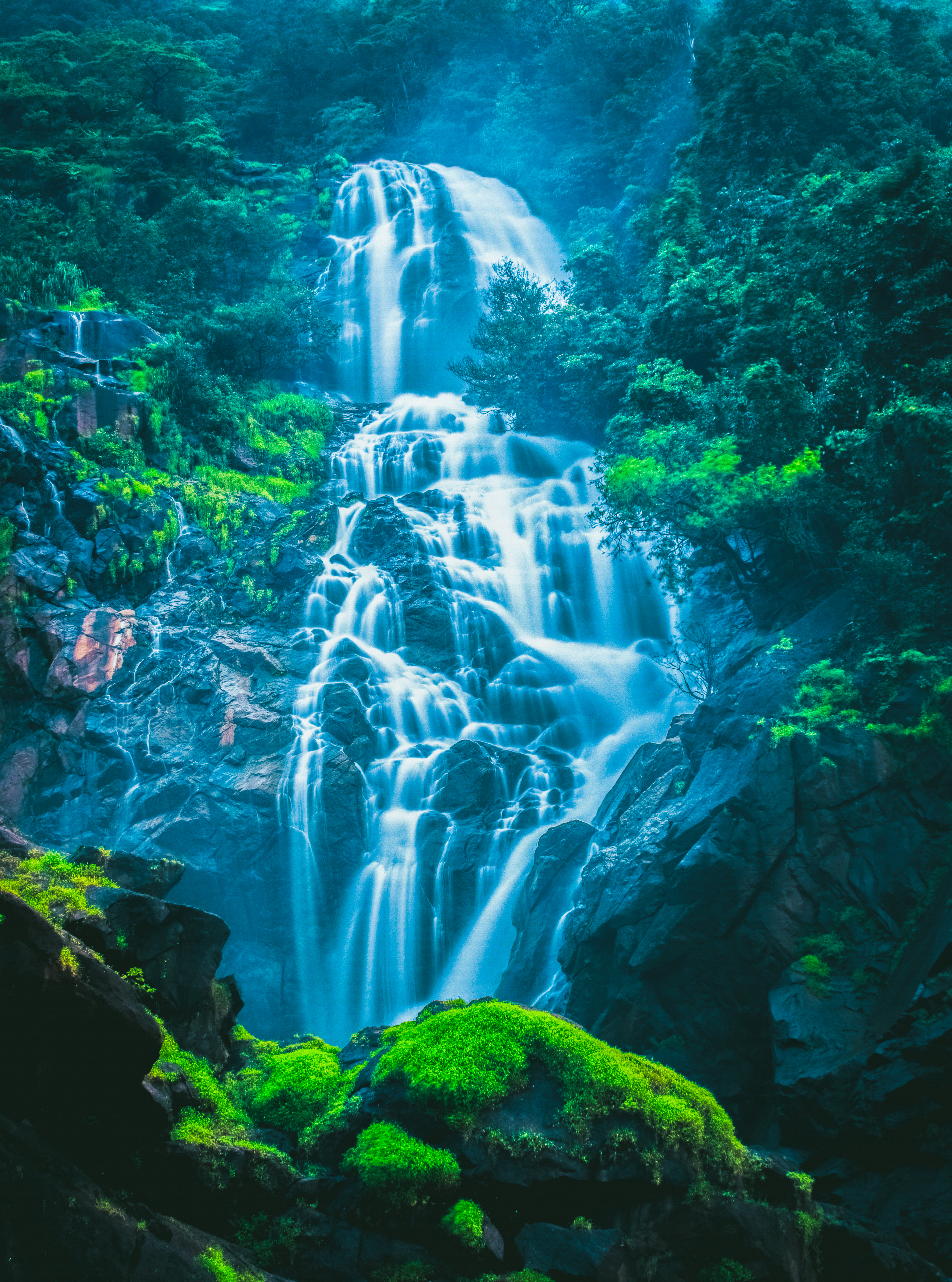 DANGEROUS WATERFALLS OF INDIA SHILLONG HONEYMOON SONAM AND RAJA RAJA RAGHUVANSHI MURDER CASE BEAUTIFUL WATERFALLS OF INDIA