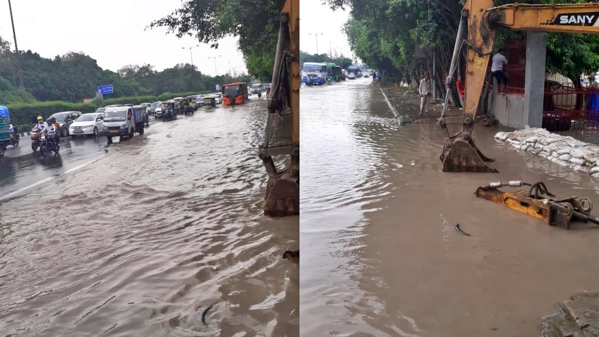 Waterlogging on parts of the busy Ring Road, including on the stretch between Majnu ka Tila and Wazirabad, led to heavy traffic congestion as the Yamuna in Delhi swelled to record levels.