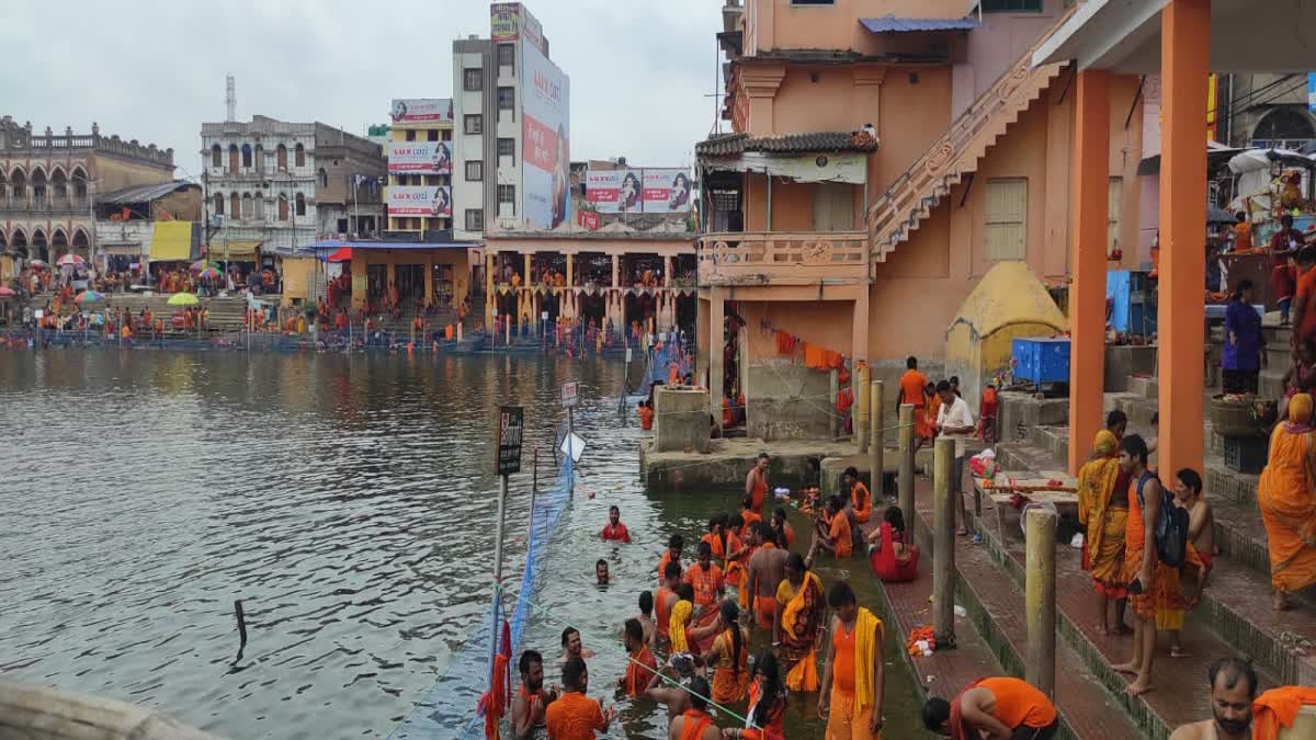 Deoghar Shiva devotees