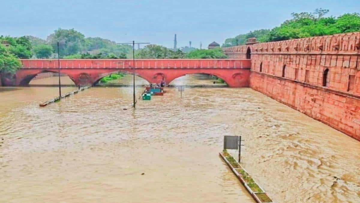 جمنا کے پانی سے دہلی کا برا حال، بیشتر علاقہ زیرآب