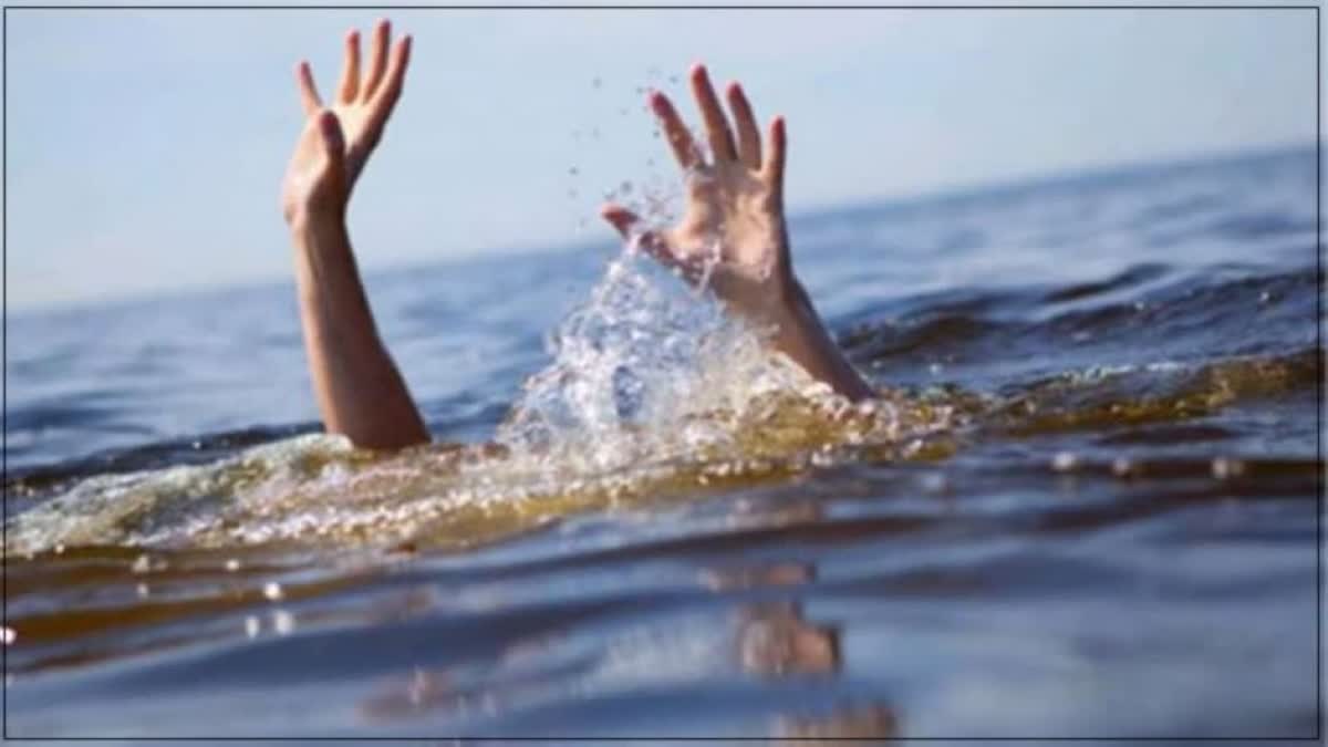woman and a child died,  woman and a child died due to drowning