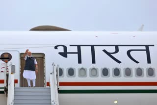 പ്രധാനമന്ത്രി  Narendra Modi  Prime Minister Narendra Modi  Narendra Modi has departed for france  PM France Visit  PM uae Visit  narendra modi heads to france  ഫ്രാൻസ്  യുഎഇ ഔദ്യോഗിക സന്ദർശനം  ഫ്രാൻസ് ഔദ്യോഗിക സന്ദർശനം  പ്രധാനമന്ത്രി ഫ്രാൻസിലേയ്‌ക്ക്  നരേന്ദ്ര മോദി