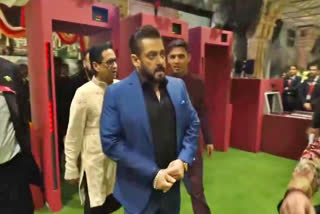 Salman Khan Back In His Classic Signature Look At Anant-Radhika's 'Shubh Aashirwad' Ceremony