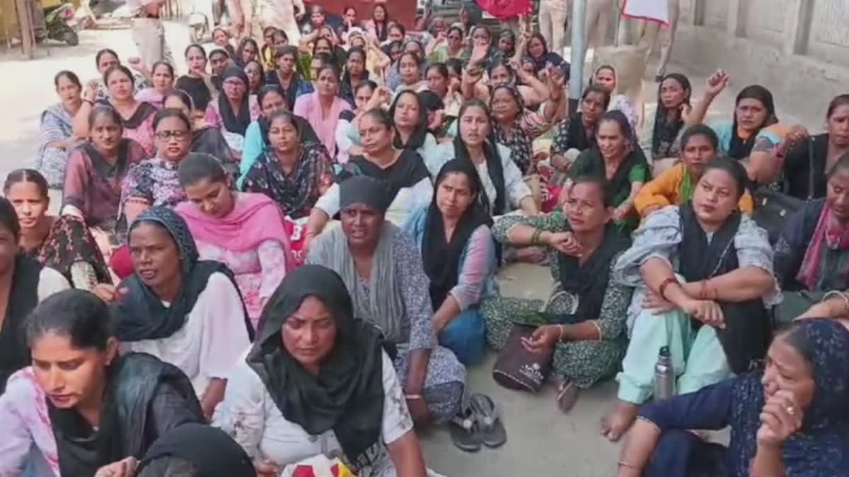 Anganwadi workers in Bathinda have not received salary for 11 months