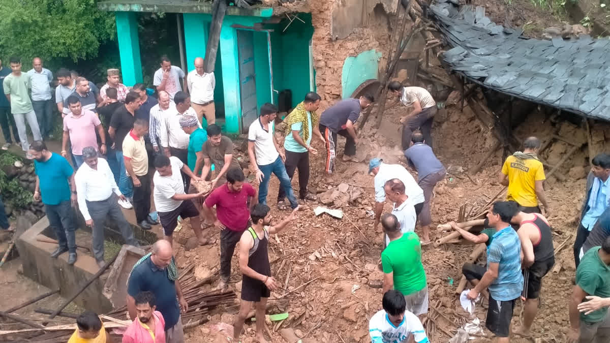 house suddenly collapsed in Bhoranj