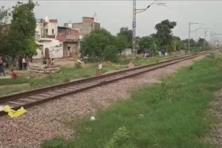 The girl crossing the lines in Khanna came under the train