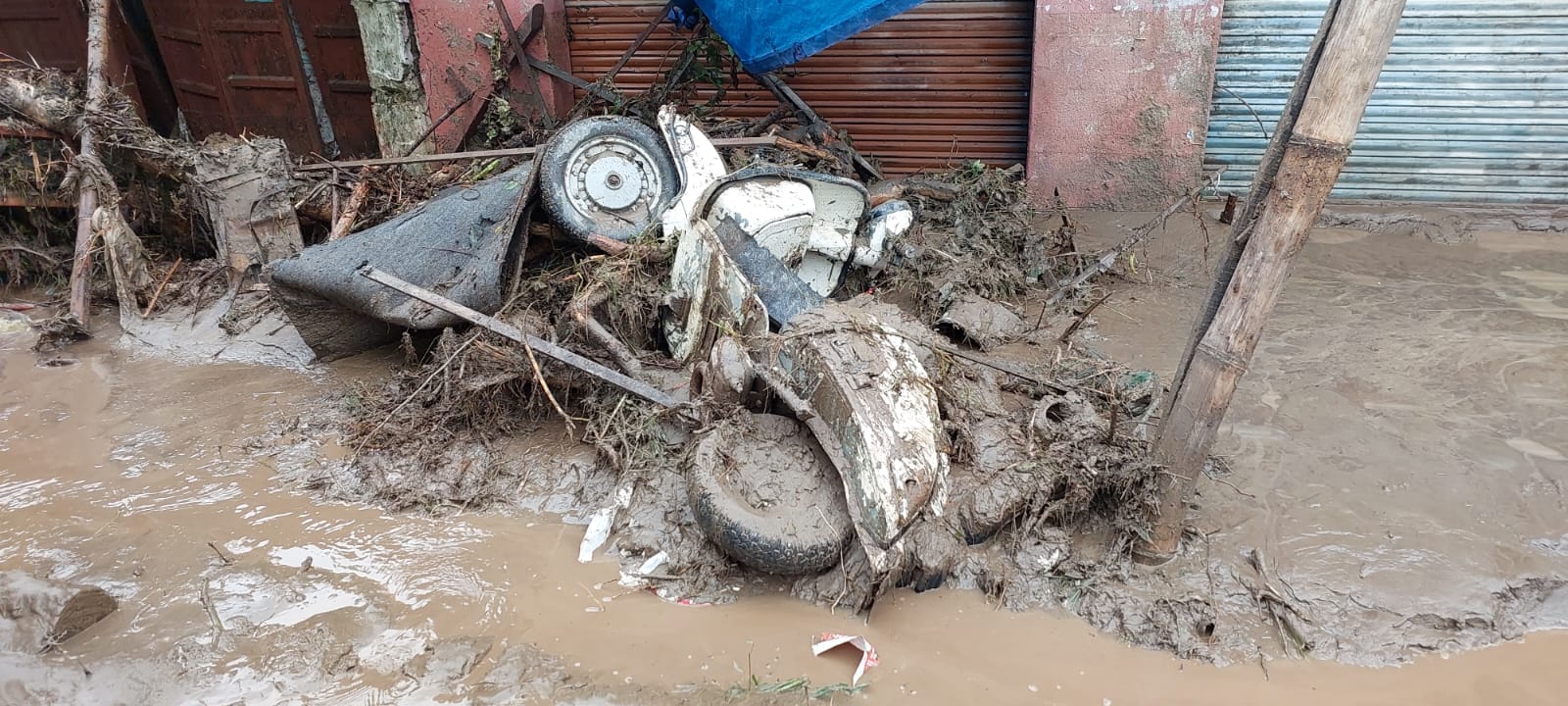 flood in mandi