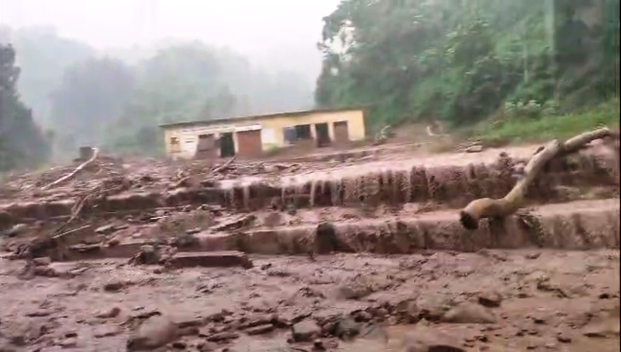 Cloud burst in Kandaiwala of Nahan