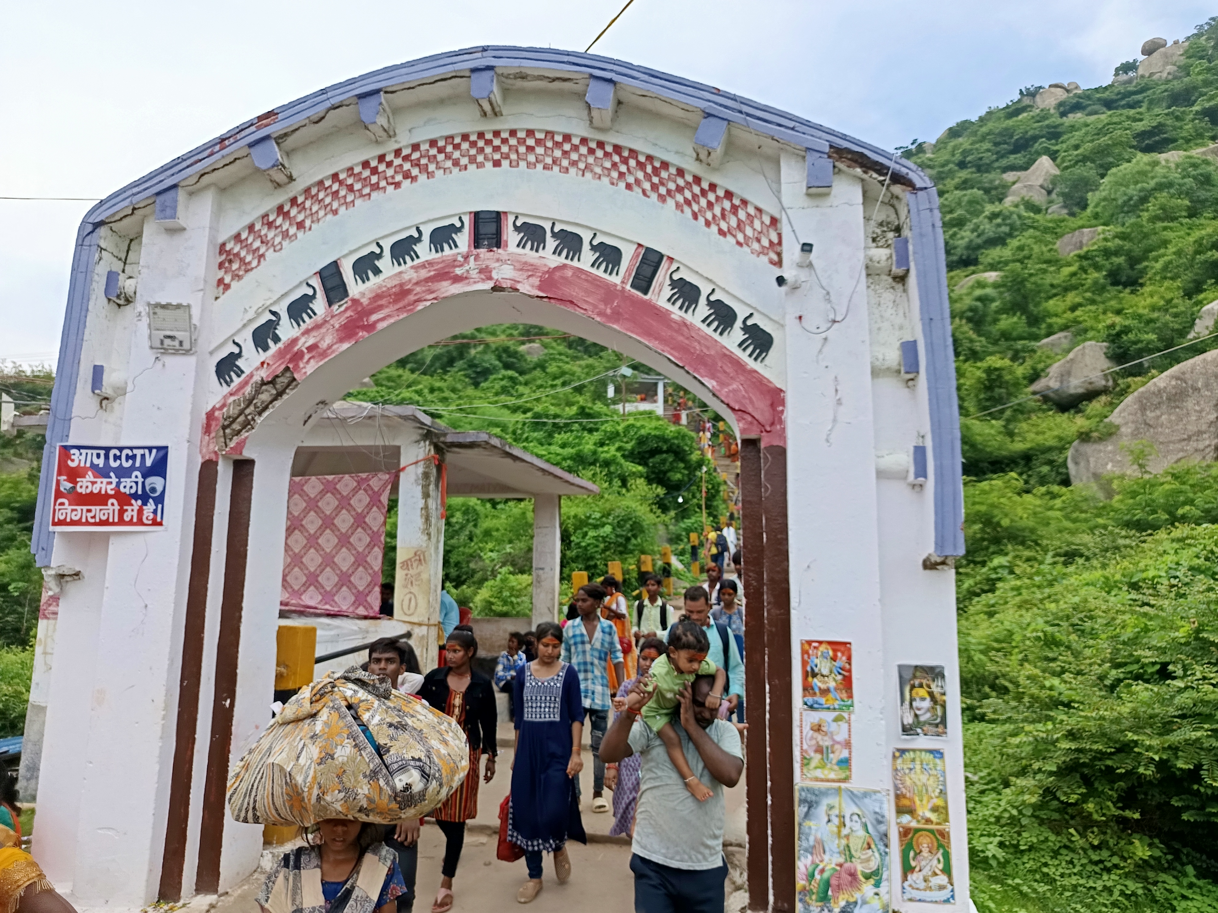 बाबा सिद्धनाथ मंदिर जाने वाला रास्ता