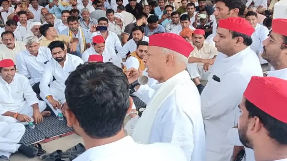 farmers protesting at Greater Noida Authority