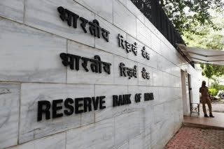 RBI asks banks, NBFCs to release original movable,
