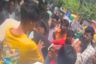 Youth slapped policeman in Vidisha