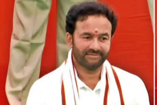 Union Minister Kishan Reddy holds fast against BRS govt; Police shift him from protest site