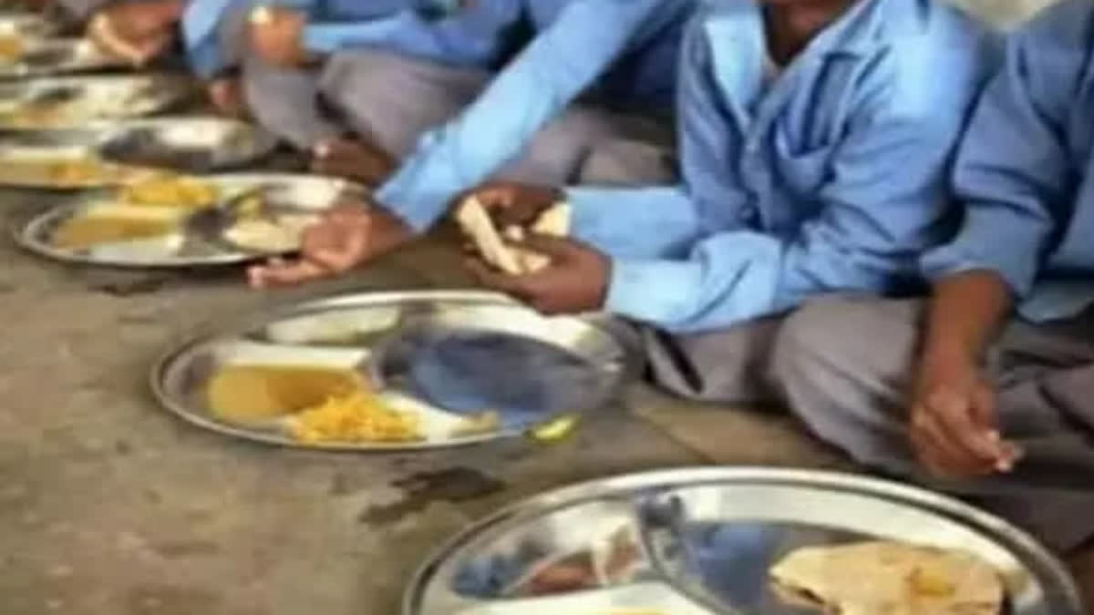 Jharkhand: 'Dead Chameleon' Found In Mid-Day Meal, 65 Students Fell Sick