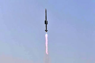 INDIA SUCCESSFULLY FLIGHT TESTS  FLIGHT TESTS SURFACE TO AIR MISSILE  DEFENCE RESEARCH DEVELOPMENT  MISSILE TEST IN ODISHA