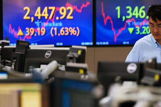 Stock market today: World shares slip, oil prices soar on growing concern over the Israel-Hamas war