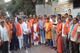 BJP MLA Biranchi Narayan welcomed new party workers in Bokaro