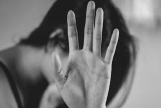 A dancer from Ghaziabad was held hostage and raped in a flat in Rajkamal Apartments, located in Tajganj police station area of ​​Tajnagari Agra.