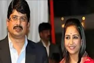 Kunda MLA Raja Bhaiya and wife Bhanvi