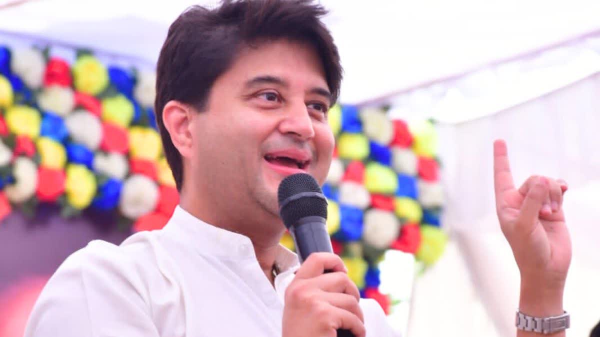 Jyotiraditya Scindia in Jazzi ashoknagar