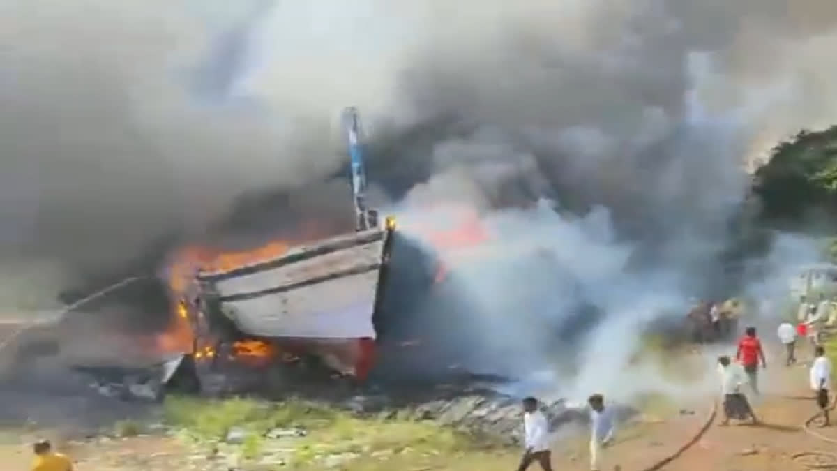 Karnataka Gangolli port fire accident