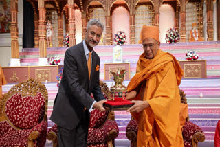 EAM Jaishankar prays for peace at Swaminarayan Mandir in London on Diwali