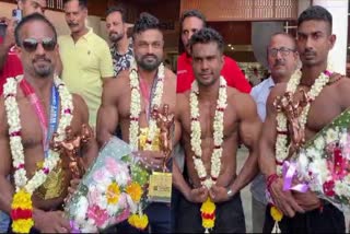 Winners of the World Bodybuilding Championship  World Bodybuilding Championship  നെടുംമ്പാശ്ശേരി വിമാനത്താവളത്തിൽ സ്വീകരണം  സ്വീകരണം  ലോക ബോഡിബിൽഡിംഗ് ചാമ്പ്യൻഷിപ്പ്‌  ബോഡിബിൽഡിംഗ്  ഇന്ത്യയ്‌ക്ക്‌ ഗോള്‍ഡ്‌  Gold for India  gold medalist  സ്വർണമെഡൽ ജേതാവ്