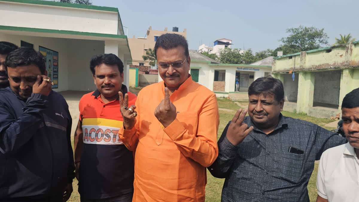 jharkhand-assembly-election-2024-hazaribag MP Manish Jaiswal casted his vote