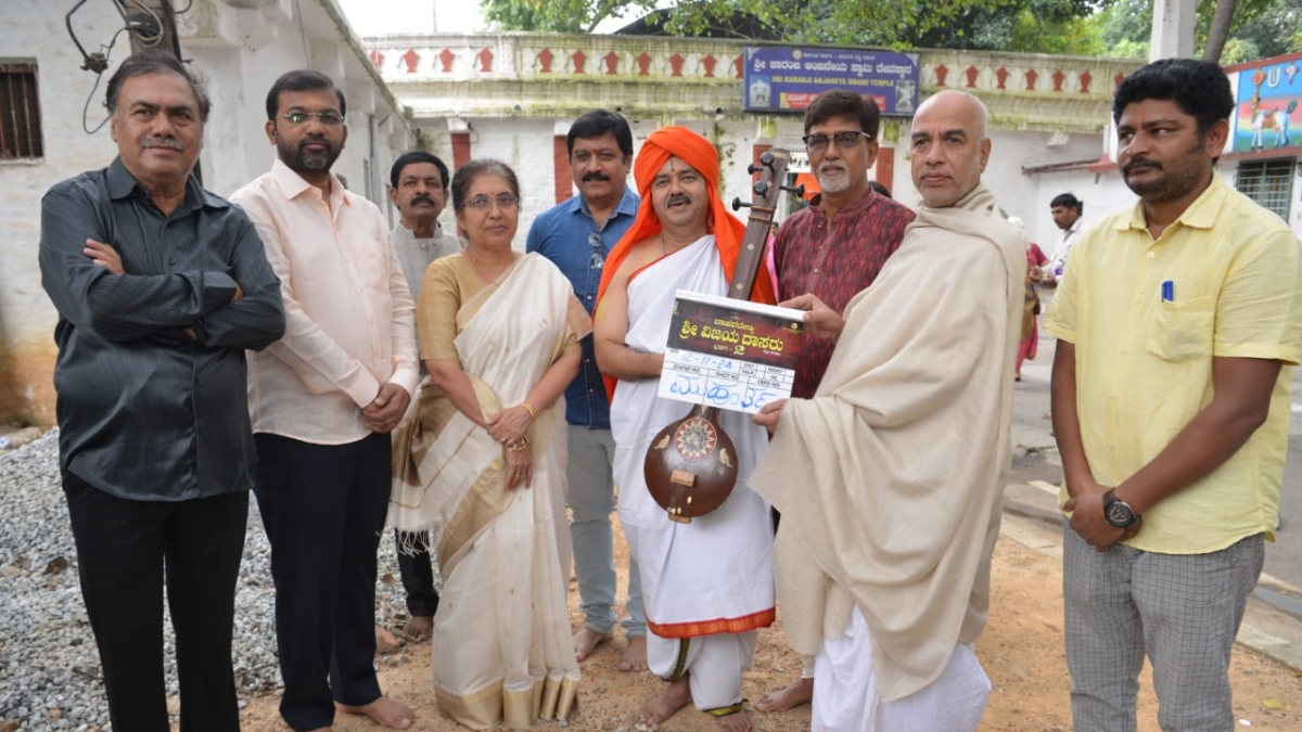 'Sri Vijaya Dasaru Part 2' film team