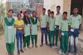 jharkhand-assembly-election-2024-student-volunteer-on-polling-booth-in-palamu